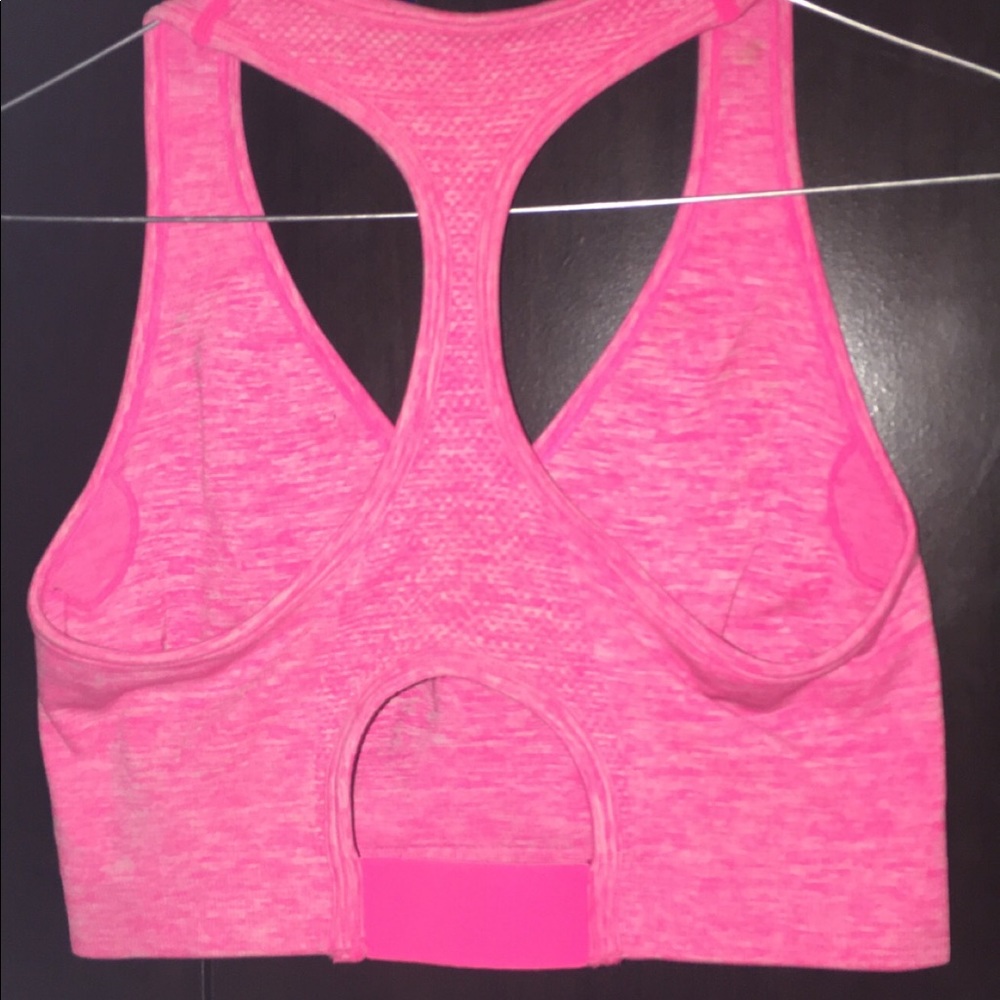 Sports bra